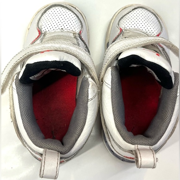 Air Jordan White Red Gray Baby Toddler Sneaker Shoes Size 7C - Picture 11 of 16